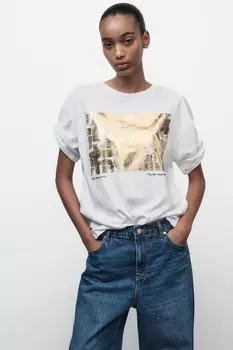 Футболка с металлическим принтом ZARA, золотой