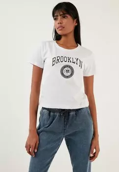 Футболка с набивным рисунком LELA, белая