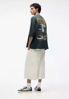 Футболка с набивным рисунком Short Sleeve Myke Towers PULL&BEAR, зеленая