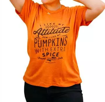 Футболка с надписью «Pumpkin Attitude» оранжевого цвета SOUTHERN BLISS