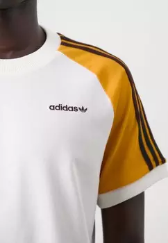 Футболка с принтом 80S PREMIUM 3-STRIPES adidas, кремовый