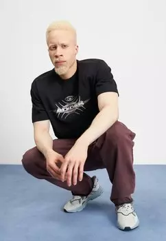 Футболка с принтом adidas Originals, черный
