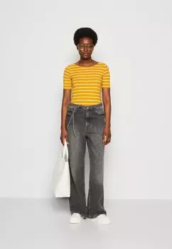 Футболка с принтом Anna Field