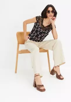 Футболка с принтом bonprix, черная