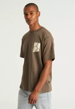 Футболка с принтом CARVER CHASIN', коричневый