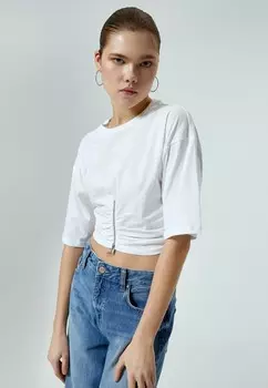 Футболка с принтом CROP DRAPED Koton, белый