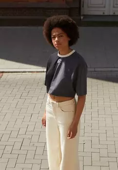 Футболка с принтом CROPPED TEE adidas Originals, черный