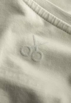 Футболка с принтом DELIRIUM KAFT, серый