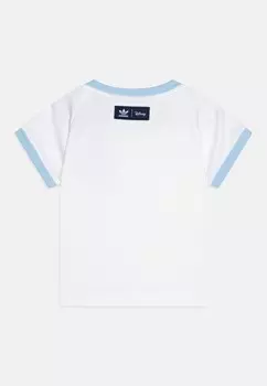 Футболка с принтом DISNEY PEGASUS TEE UNISEX adidas Originals, белый