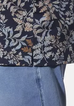 Футболка с принтом EARL QUINCELYN Charles Colby, темно-синий