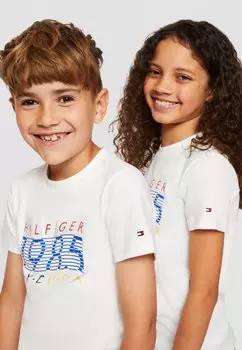 Футболка с принтом Exclusive Unisex Hilfiger Team Tee Tommy Hilfiger, кремовый