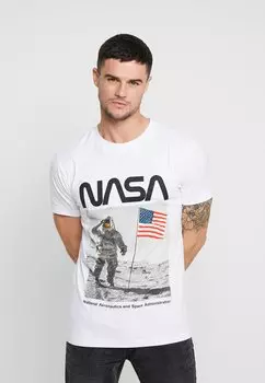 Футболка с принтом ФУТБОЛКА NASA MOON MAN TEE Mister Tee, белая