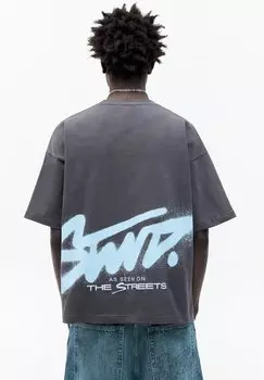 Футболка с принтом GRAFFITI GRAPHIC SHORT SLEEVE PULL&BEAR, темно-серый