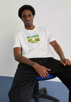 Футболка с принтом GRAPHIC adidas Originals, цвет white