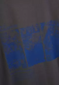 Футболка с принтом HALO, черный