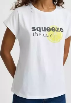 Футболка с принтом JANET ICHI, белый