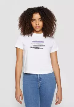 футболка с принтом ЭКСКЛЮЗИВНАЯ ДЕТСКАЯ ФУТБОЛКА LOGO TAPE GRAPHIC Calvin Klein Jeans, ярко-белая