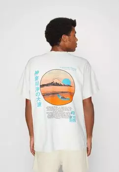 Футболка с принтом КАЦУХИКА BDG Urban Outfitters, белый