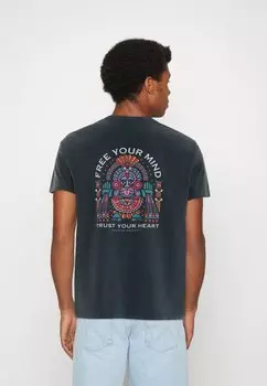 Футболка с принтом Kaotiko