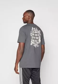 Футболка с принтом KICKS GRAPHIC adidas Performance, серый