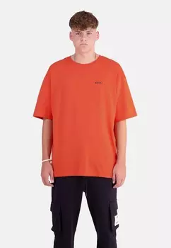 Футболка с принтом KOQS, охра