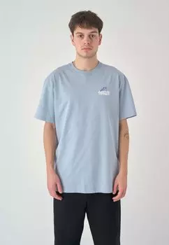 Футболка с принтом KROOKED GULLS Cleptomanicx, цвет arctic ice