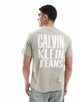 Футболка с принтом логотипа Calvin Klein Jeans на спине в каменном цвете