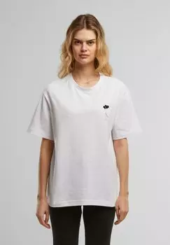 Футболка с принтом LOVE IN THE AIR EMB Mister Tee, белый