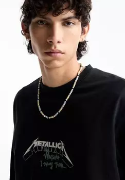 Футболка с принтом METALLICA PULL&BEAR, черный