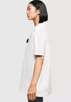 Футболка с принтом MOTHERS DAY QUEEN MOM OVERSIZED BOYFRIEND TEE Merchcode, белый
