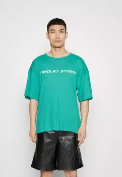 Футболка с принтом Nikolaj Storm