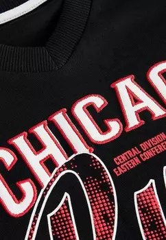 Футболка с принтом OVERSIZED NBA LICENSED CHICAGO BULLS REGULAR FIT Next, черный