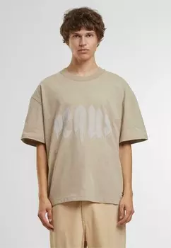 Футболка с принтом PEQUS, бежевый