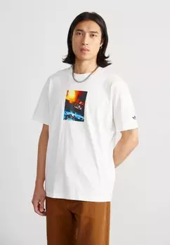 Футболка с принтом PIC TEE adidas Originals, цвет white