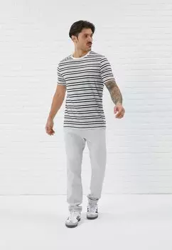 Футболка с принтом Pier One, кремовый