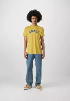 Футболка с принтом SCHOLARSHIP SS Quiksilver, горчица