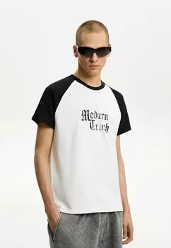 Футболка с принтом SHORT SLEEVE Bershka, белый