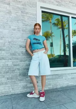 Футболка с принтом SHORT SLEEVE WITH RUFFLES Bershka, темно-синий