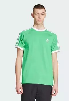 Футболка с принтом STRIPES Adidas Originals, цвет Energy Green White