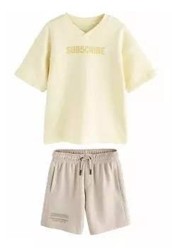 Футболка с принтом SUBSCRIBE V-NECK SHORT SLEEVE AND SET Next, желтый
