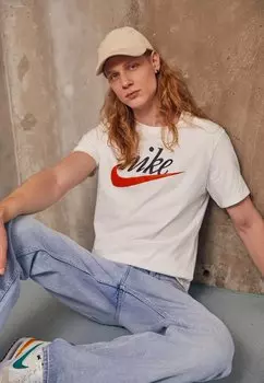 Футболка с принтом TEE FUTURA Nike, белая