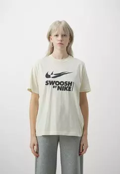 Футболка с принтом TEE Nike Sportswear, цвет coconut milk/black