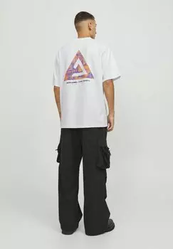 Футболка с принтом TRIANGLE CREW NECK Jack & Jones, цвет white