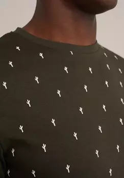 Футболка с принтом WE Fashion, темно-зеленый