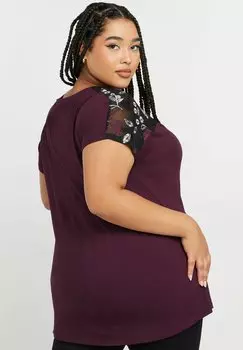 Футболка с принтом Yours Clothing, бордовый