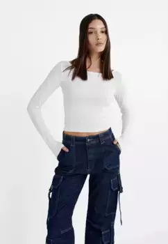 Футболка с вырезом «лодочка» Stradivarius, белый