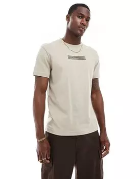 Футболка с вышитым логотипом бежевого цвета Calvin Klein