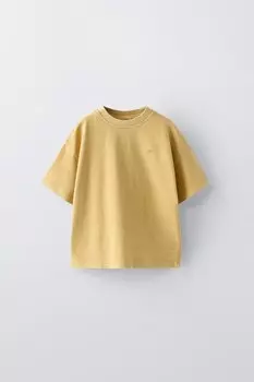 Футболка с вышивкой garment dye ZARA, цвет mustard
