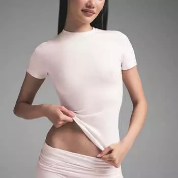 Футболка SKIMS, цвет barely pink