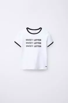 Футболка со слоганом с контрастной отделкой ZARA, белый